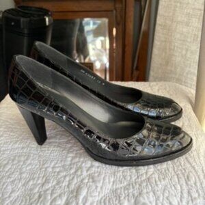 Stuart Weitzman Women's Shoes